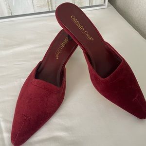 Cold water creek burgundy suede kitten heels. New no tag